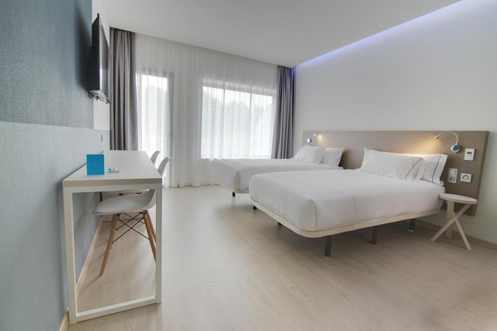 Foto general de B&amp;amp;B Hotel Donostia