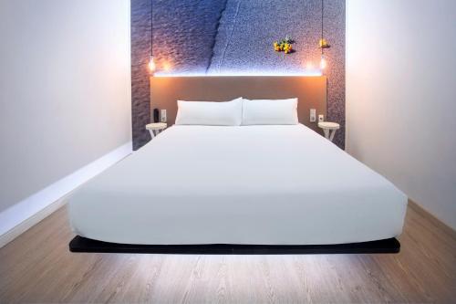Foto de una habitación de B&amp;amp;B Hotel Donostia