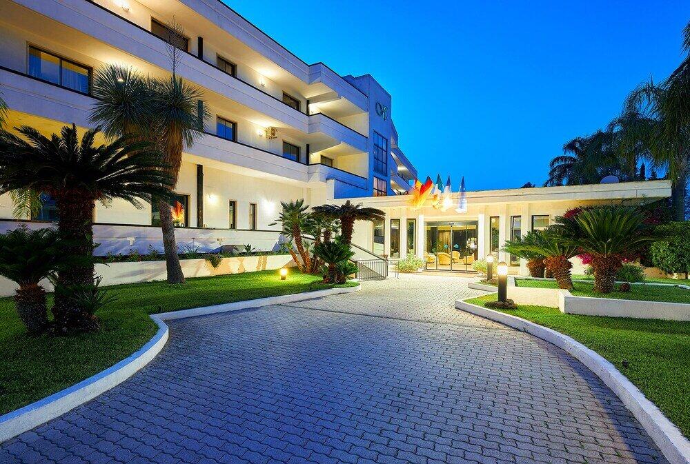 Foto del exterior de Hotel Clorinda