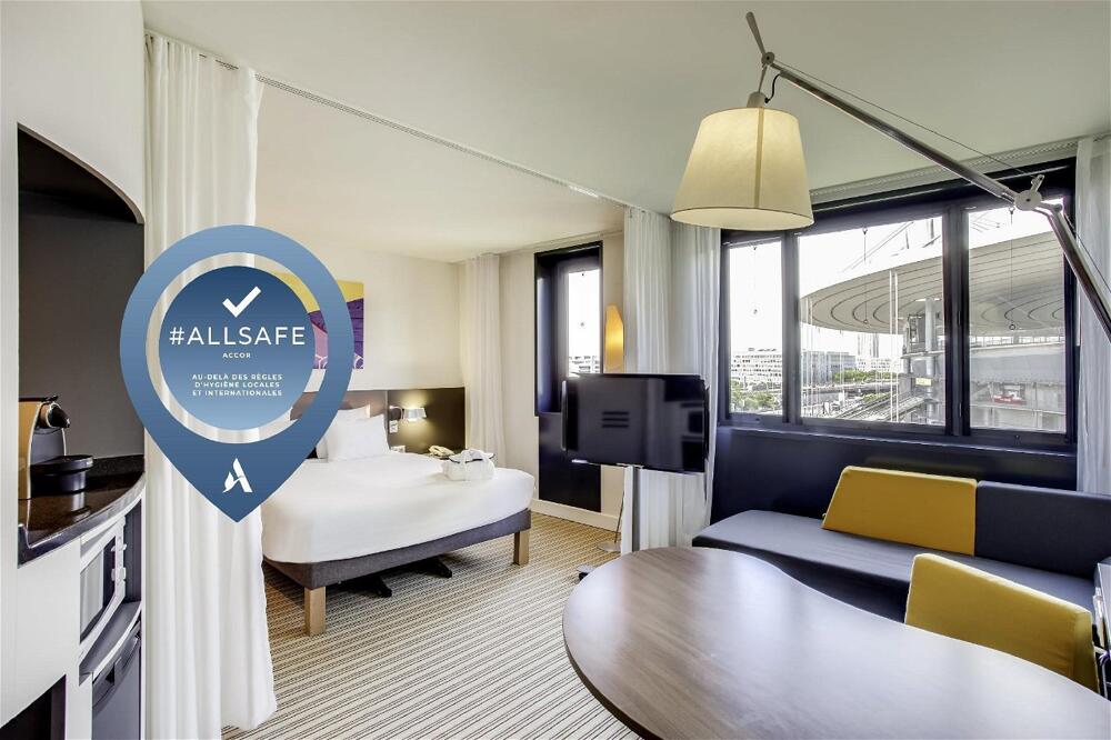 Foto de una habitación de Hotel Novotel Suites Paris Stade De France