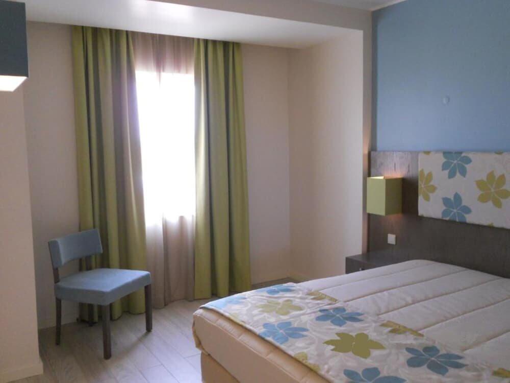 Foto de una habitación de INATEL Porto Santo Hotel