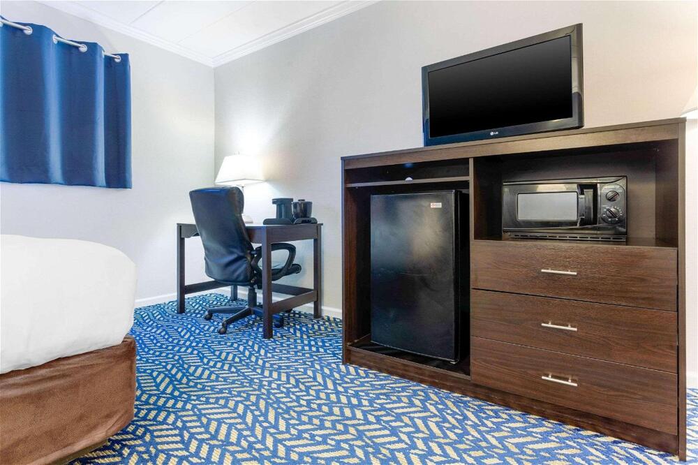 Foto de una habitación de Hotel Econo Lodge Hicksville