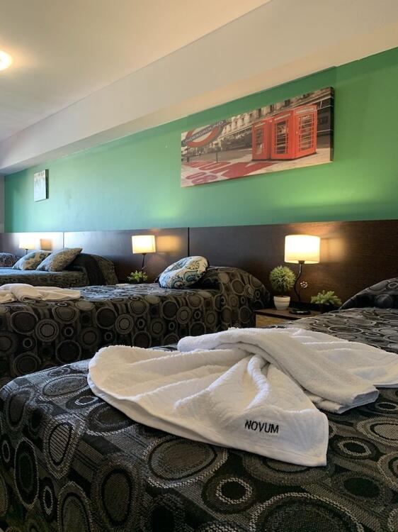 Foto de una habitación de Hotel Novum Suites