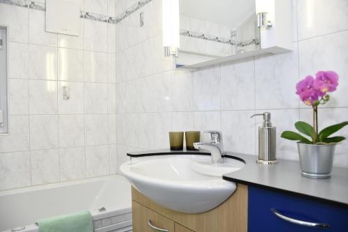 Foto del baño de Hotel Elite