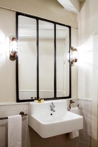 Foto del baño de Hotel IRARAGORRI-ETXEA