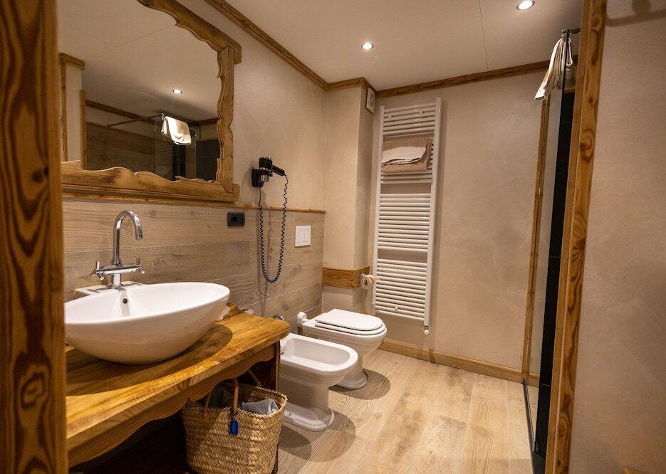 Bathroom – Hotel Bucaneve