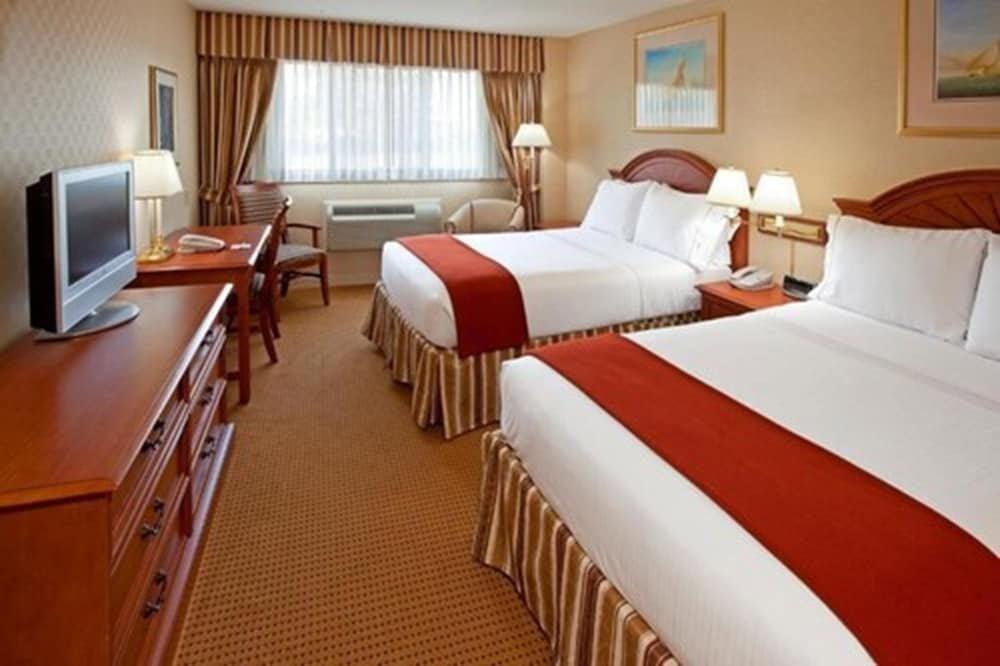 Foto de una habitación de Hotel Five Towns Inn - JFK Airport