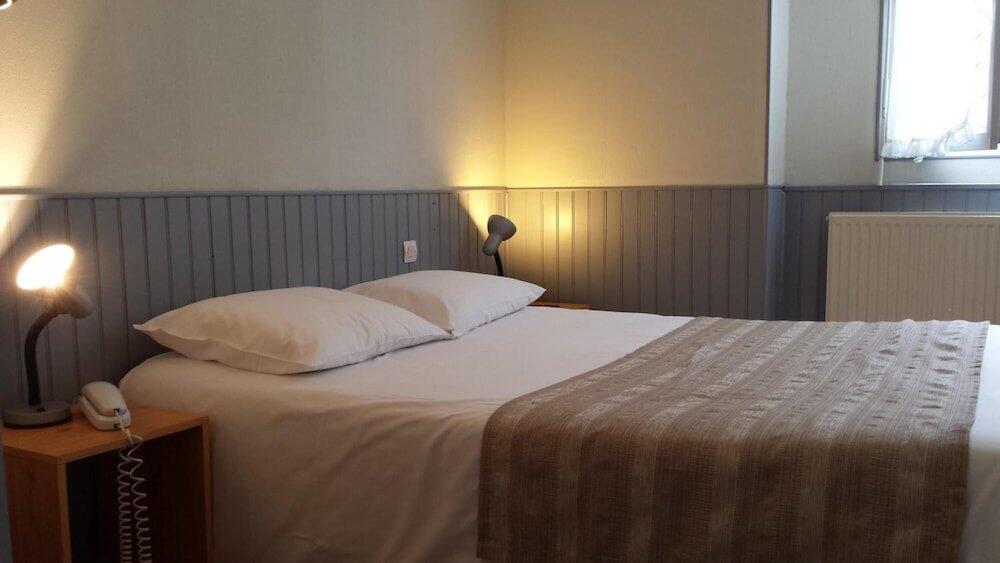 Foto de una habitación de Hotel Le Beaugency