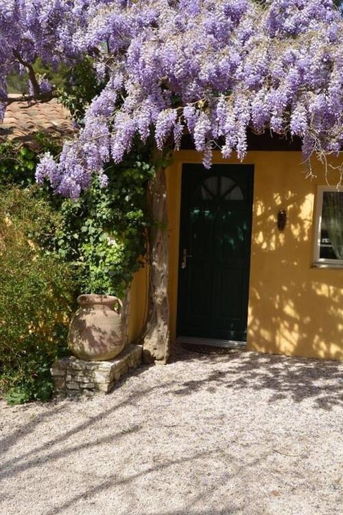 Foto del exterior de Bed-and-Breakfast Le Mas des Aludes
