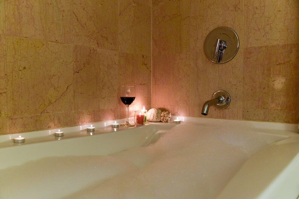 Foto del baño de Princess Heights Luxury Condo Hotel