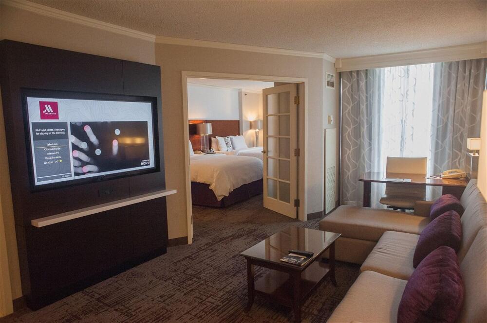 Photo – Hotel Chicago Marriott Suites Deerfield