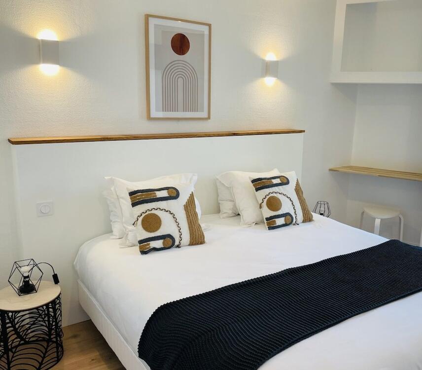 Foto de una habitación de Hôtel Porte Mars Reims Gare Centre