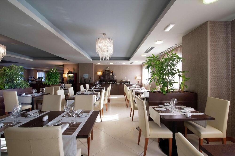 Foto de restauración de Hotel Dolce by Wyndham Milan Malpensa