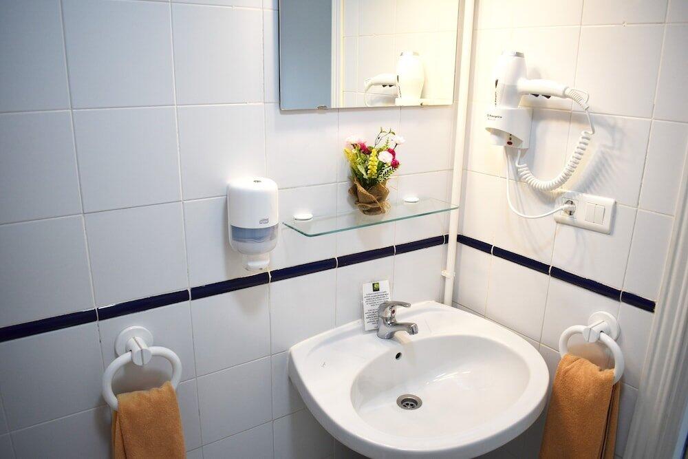 Foto del baño de Apartamentos Interpass Golf Playa Country Club