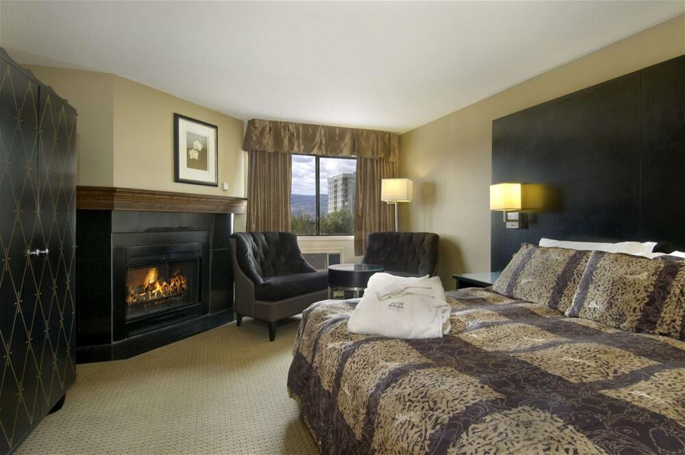 Foto de una habitación de Ramada by Wyndham Kelowna Hotel &amp;amp; Conference Center