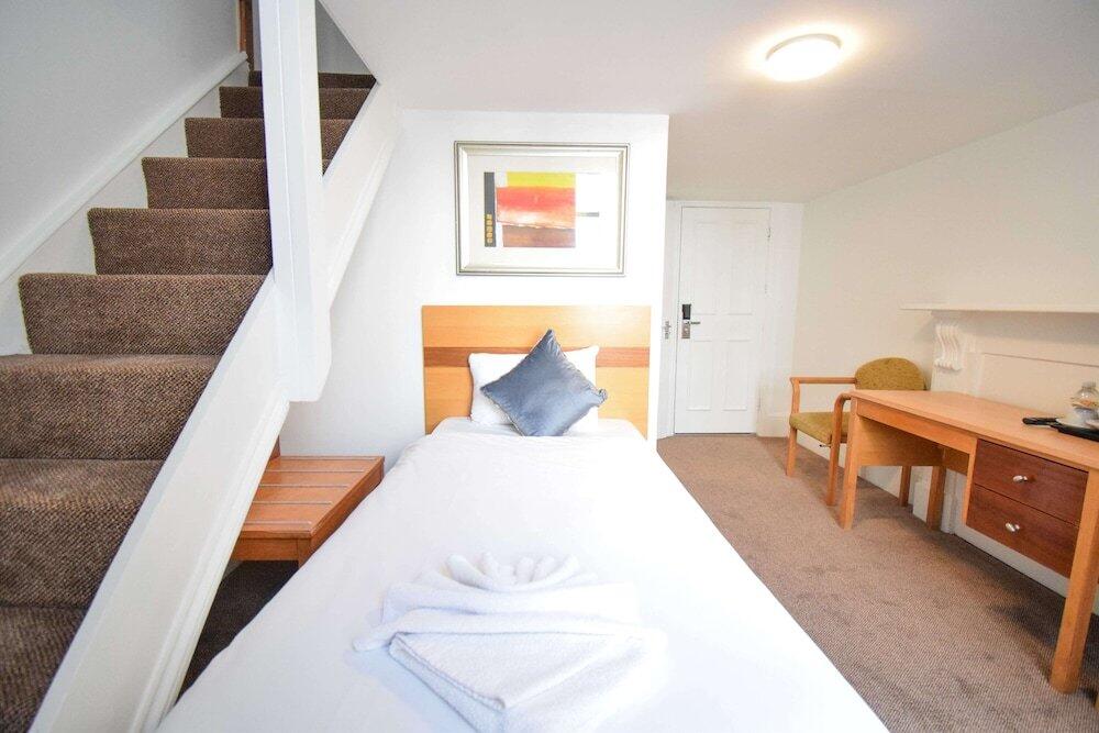 Foto de una habitación de Pembridge Palace Hotel