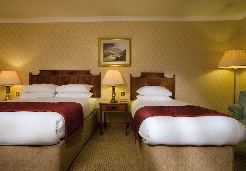 Foto de una habitación de Hotel Macdonald Crutherland House
