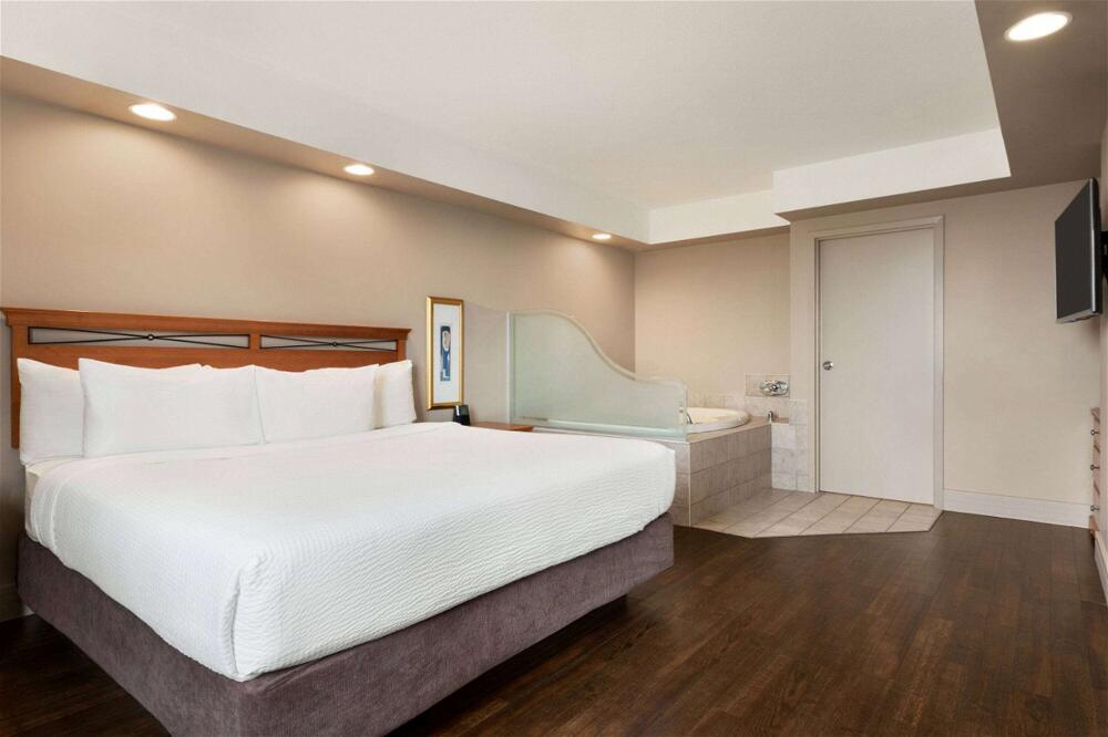 Foto de una habitación de Royal Hotel Calgary, Trademark Collection by Wyndham