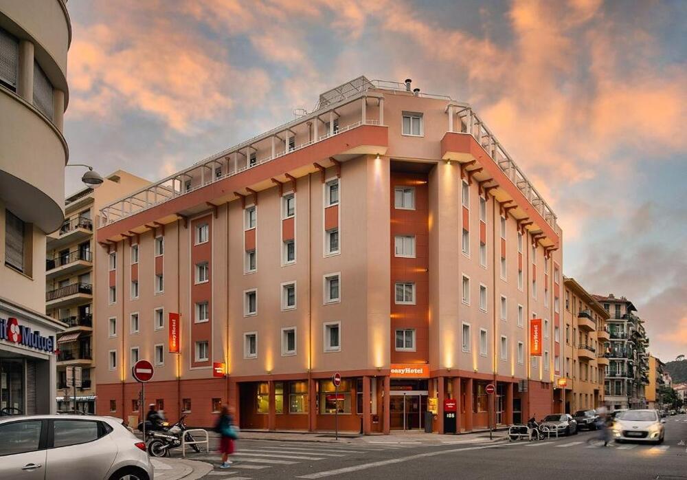 Foto general de easyHotel Nice Palais des Congrès – Old Town