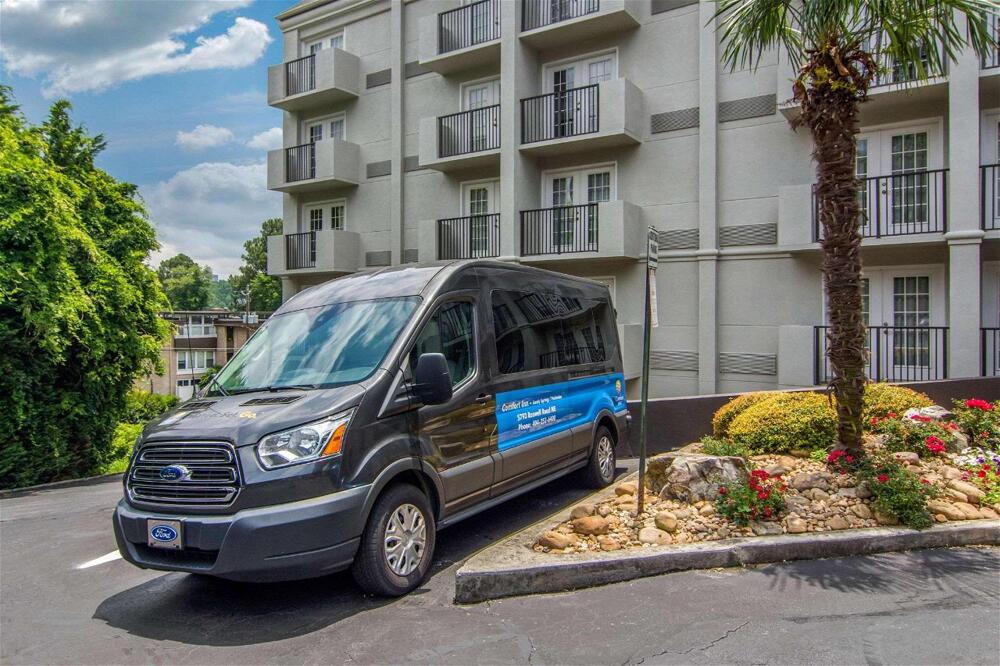 Foto del exterior de Hotel Comfort Inn Sandy Springs - Perimeter