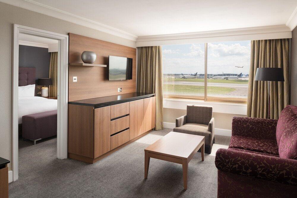 Foto de una habitación de Renaissance London Heathrow Hotel
