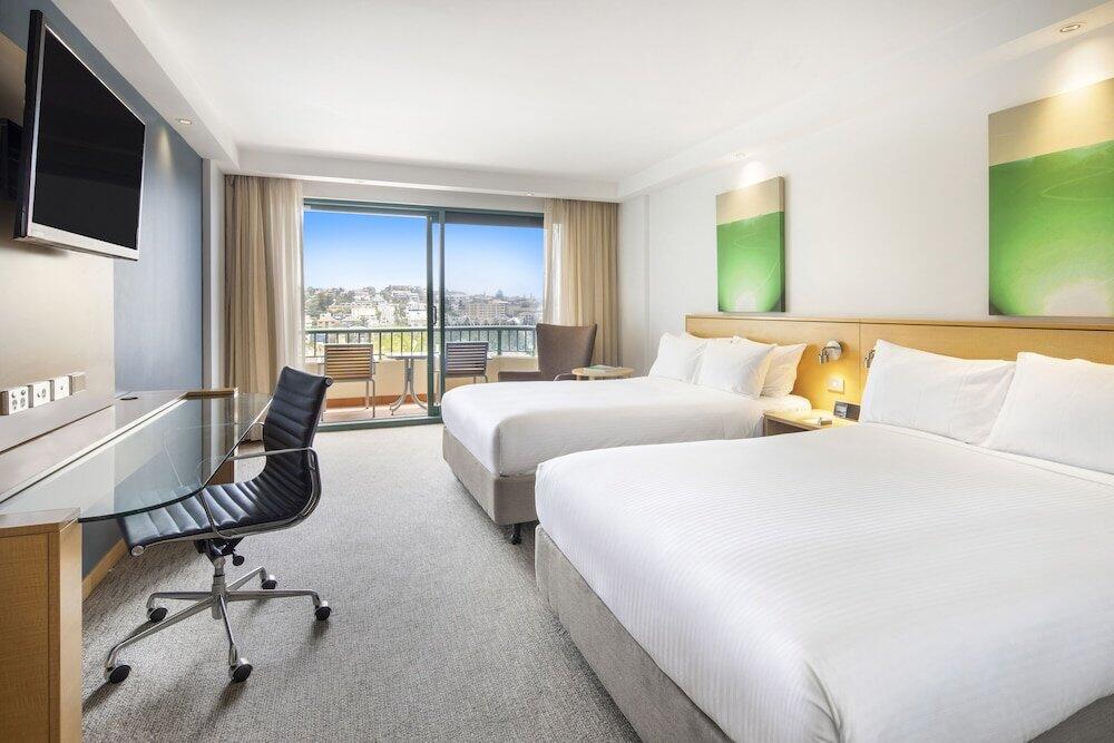 Foto de una habitación de Crowne Plaza Sydney Coogee Beach, an IHG Hotel
