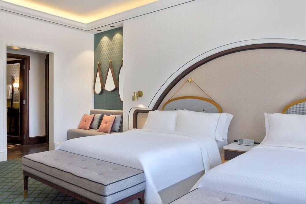 Foto de una habitación de Hotel The Westin Dubai Mina Seyahi Beach Resort and Waterpark