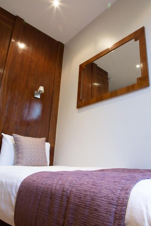 Foto de una habitación de Garden View Hotel