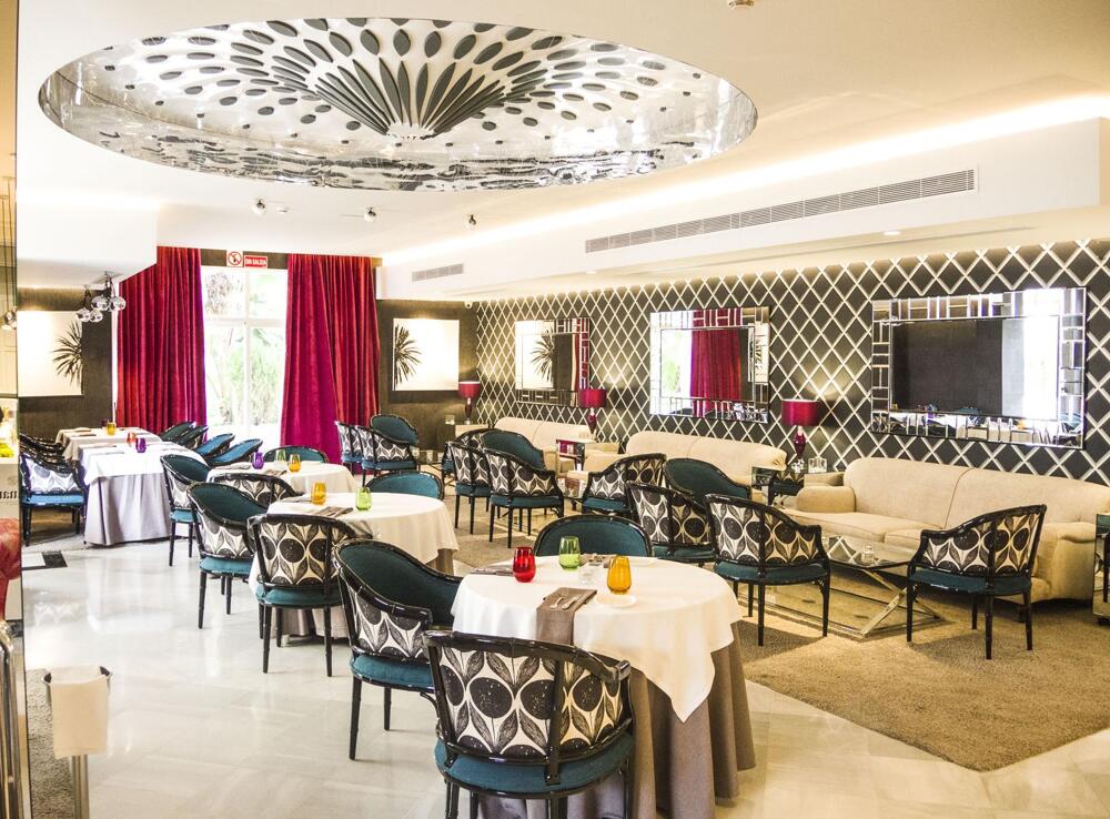 Foto de restauración de Aparthotel Monarque Sultán