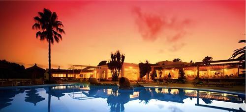 Foto de los servicios de Aparthotel Club Cala Domingos