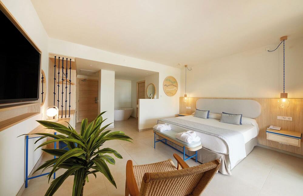Foto de una habitación de Hotel TUI Blue Victoria Menorca