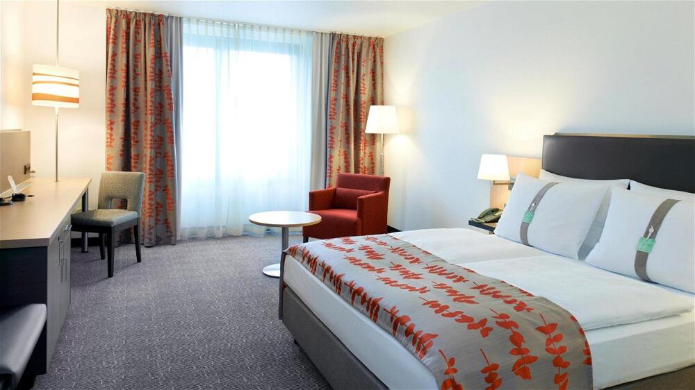 Foto de una habitación de Holiday Inn Essen City Centre, an IHG Hotel