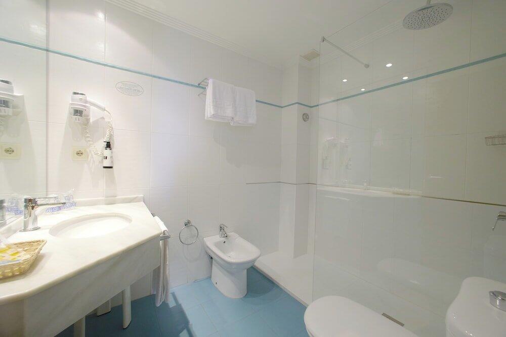 Foto del baño de Hotel Canelas