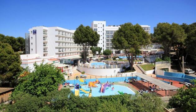 Foto de Hotel ILUNION Palmanova Mallorca  (ex AluaSun Torrenova)