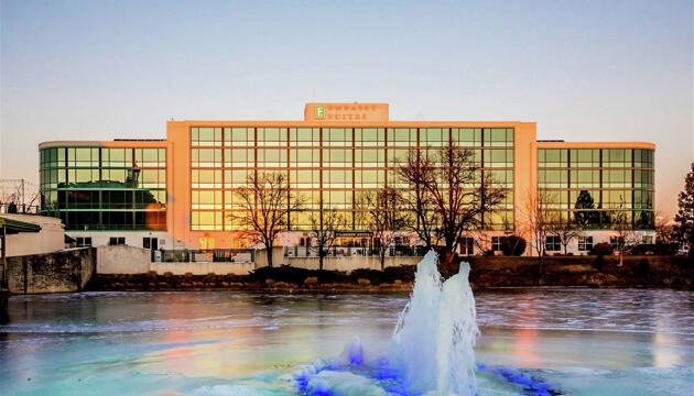 Foto de Hotel Embassy Suites by Hilton Lexington Green