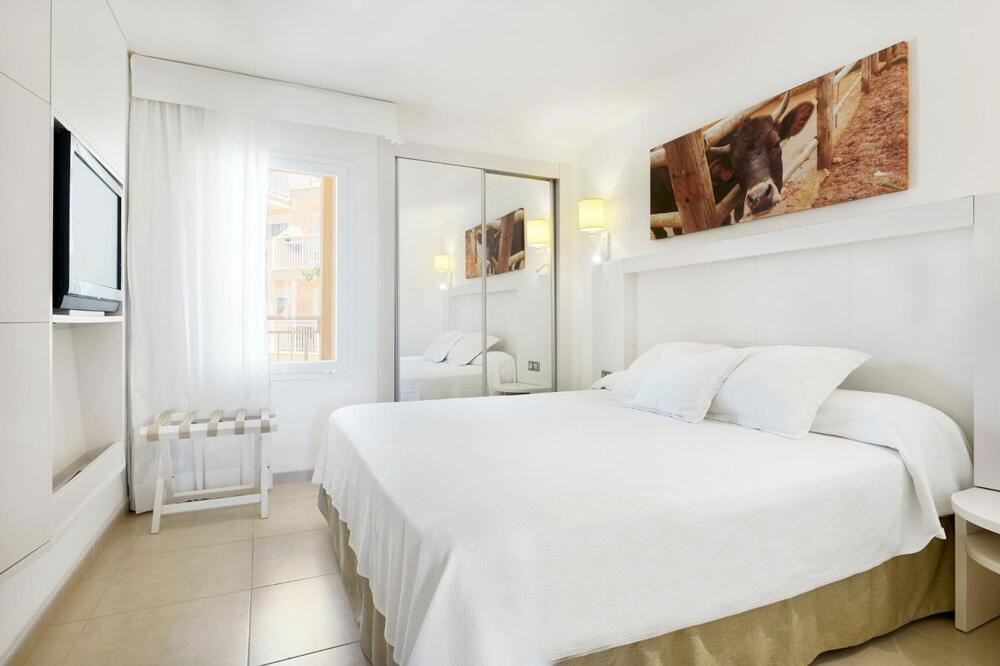 Foto de una habitación de Hotel Iberostar Waves Club Cala Barca