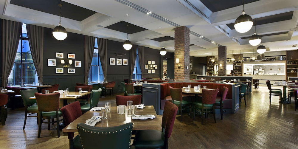 Foto de restauración de Hotel DoubleTree by Hilton Ottawa Downtown
