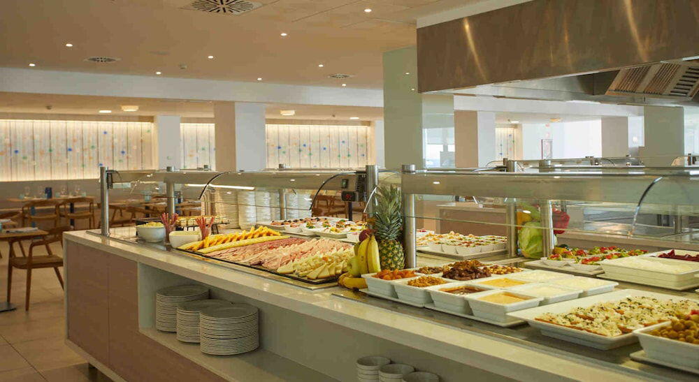 Foto de restauración de Hotel TUI Blue Victoria Menorca