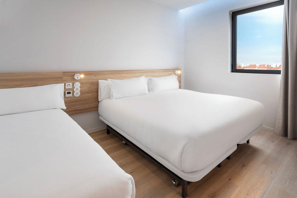 Foto de una habitación de B&amp;amp;B Hotel Lisboa Oeiras