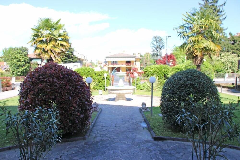 Foto del exterior de Park Hotel Villa Leon d&amp;#039;Oro