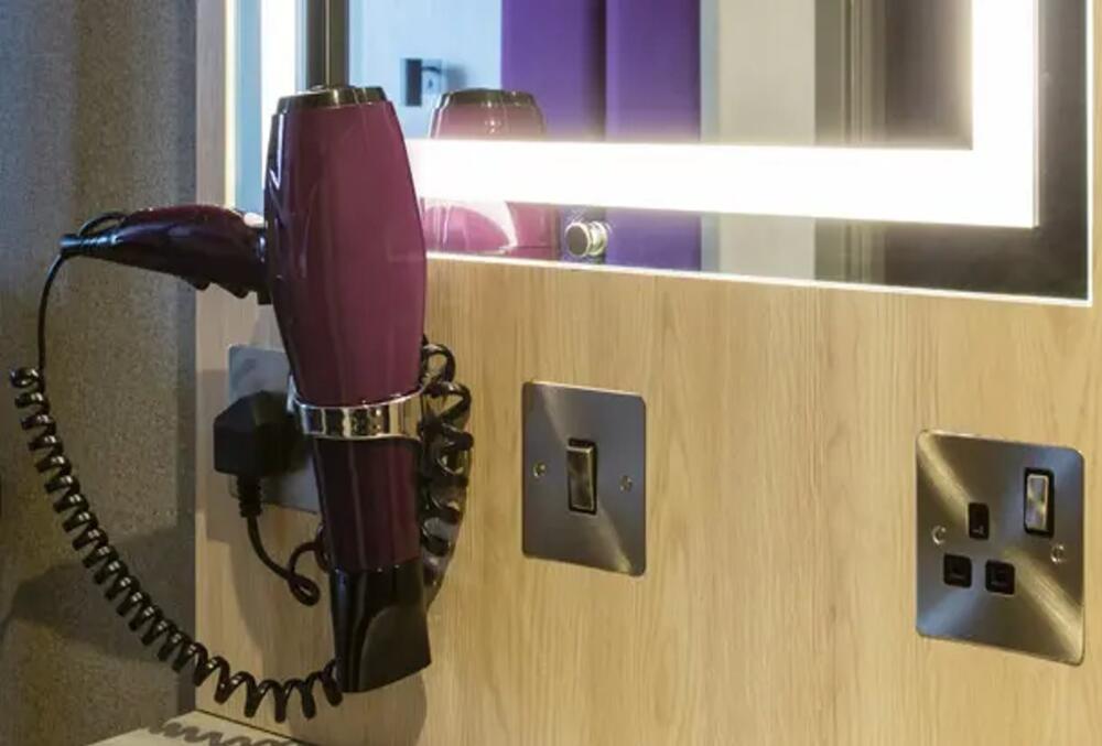 Bild - Hotel PREMIER INN WAKEFIELD SOUTH (M1, JCT39)
