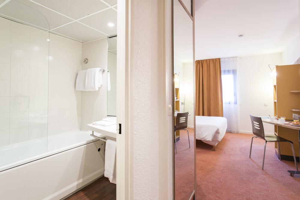 Photo – Hotel Canal Suites by Popinns