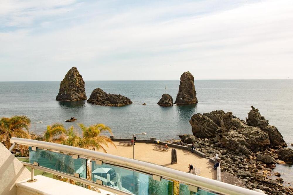 Foto de una habitación de Grand Hotel Faraglioni