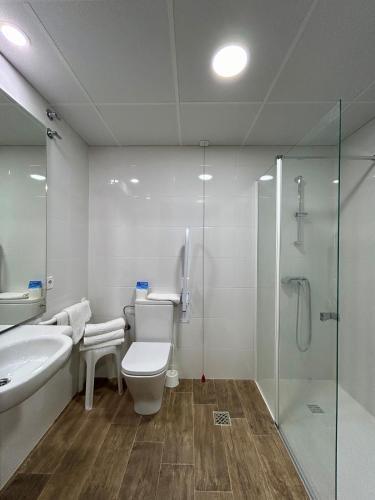 Foto del baño de Hostal La Orozca Benidorm