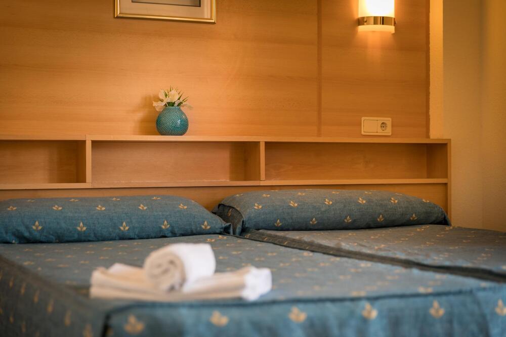 Room – Hotel htop Summer Sun