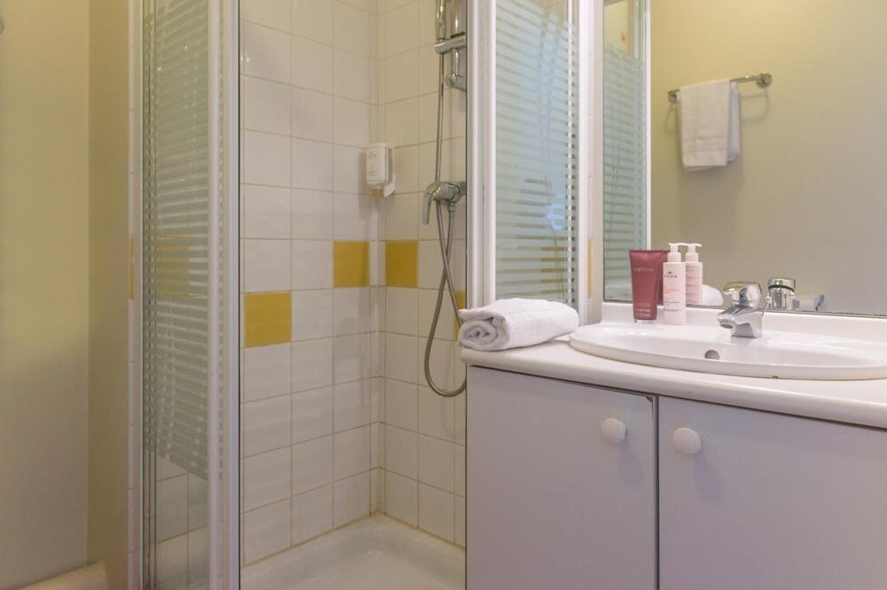 Foto del baño de Zenitude Hôtel-Résidences Nantes - La Beaujoire