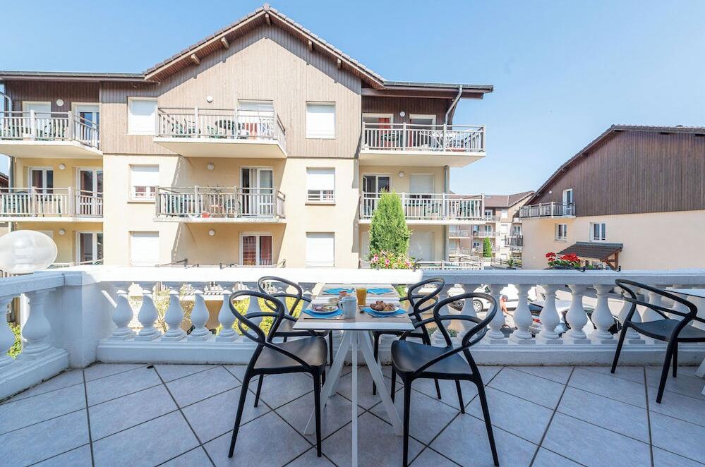 Foto de restauración de Zenitude Hôtel-Résidences Les Terrasses du Lac