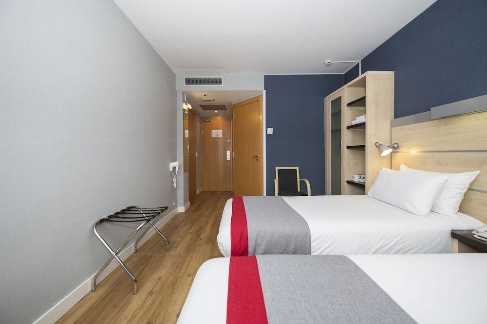 Foto de una habitación de Holiday Inn Express Molins de Rei, an IHG Hotel