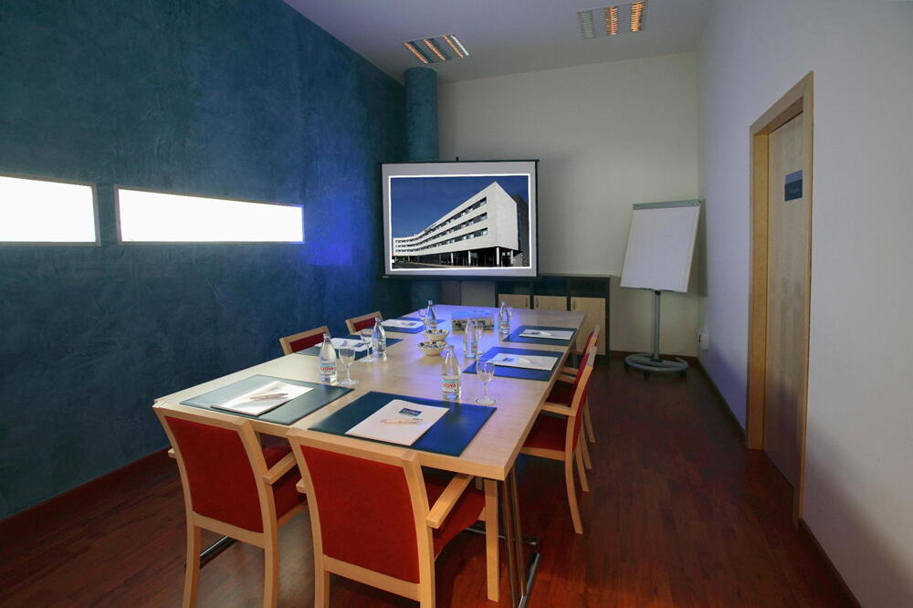 Foto de los servicios de Holiday Inn Express Molins de Rei, an IHG Hotel