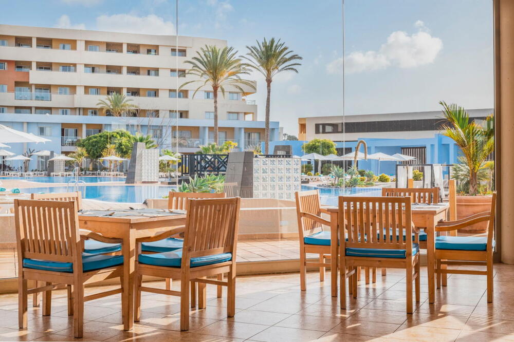Foto general de Hotel Iberostar Waves Gaviotas Park